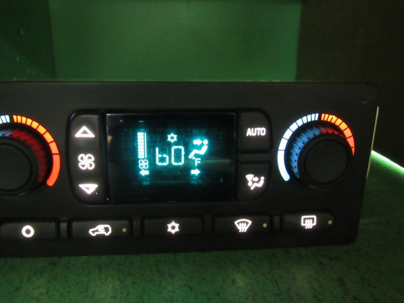 15107730 TAHOE ESCALADE SILVERADO AC DIGITAL CLIMATE TEMP CONTROL LED 