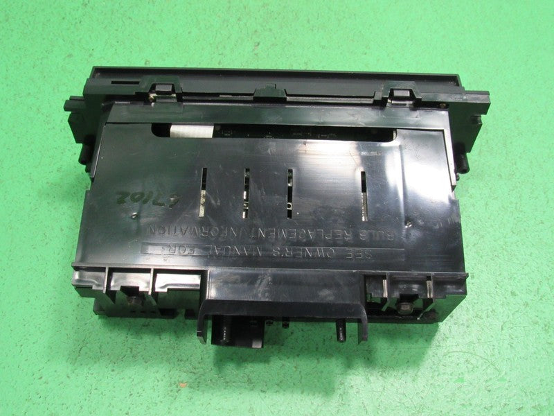 01-02 CROWN VIC EATC AUTOMATIC CLIMATE HEATER CONTROL 1W7H-19C933-AA R