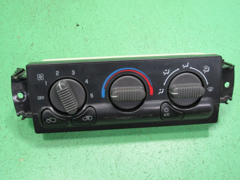09361355 99-02 SIERRA SILVERADO TAHOE AC MANUAL CLIMATE TEMP CONTROL R