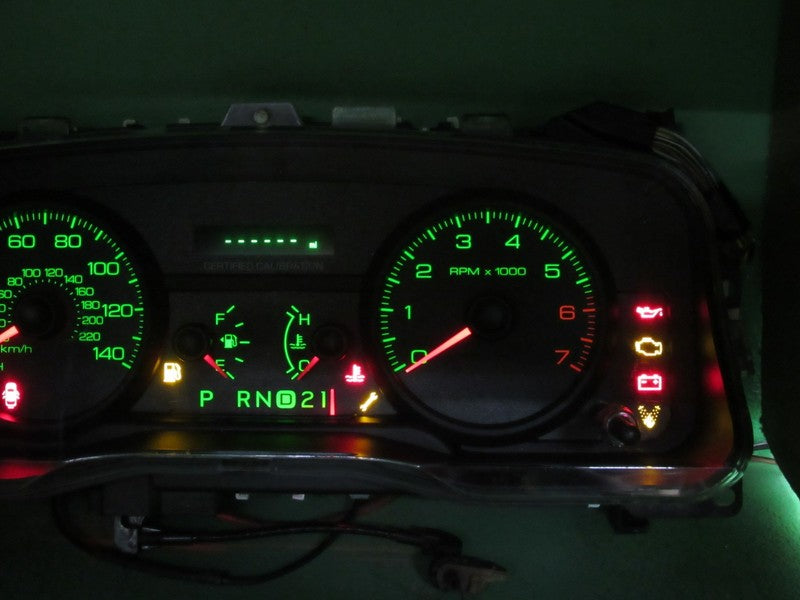 09-11 CROWN VICTORIA P71 INSTRUMENT GAUGE CLUSTER SPEEDO TACH MILEAGE 