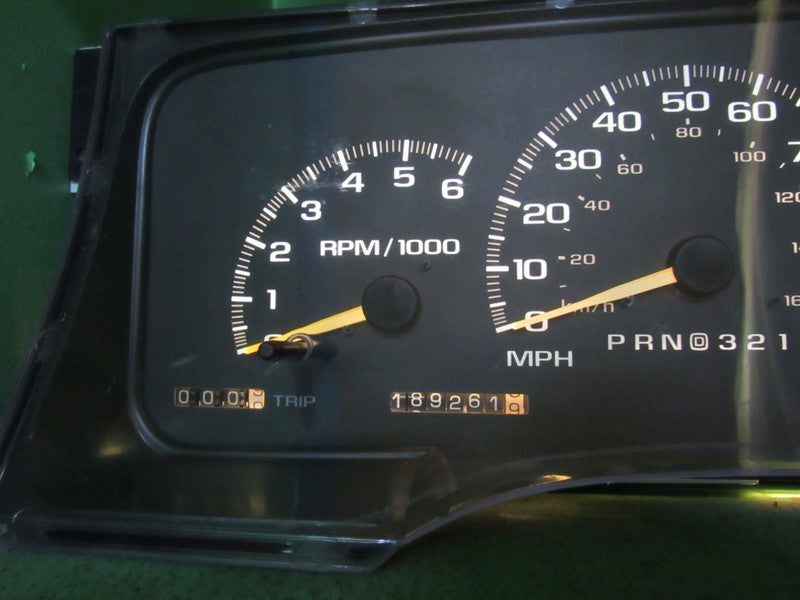 95-96 C/K TRUCK SUBURBAN INSTRUMENT GAUGE CLUSTER SPEEDO TACH 189K REB
