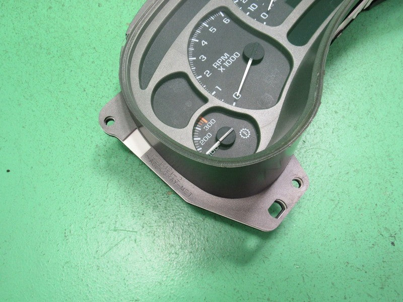 03-04 GMC YUKON DENALI INSTRUMENT GAUGE CLUSTER SPEEDO MILEAGE PROG RE