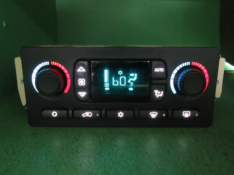 10367041 TAHOE ESCALADE SILVERADO AC DIGITAL CLIMATE TEMP CONTROL LED 