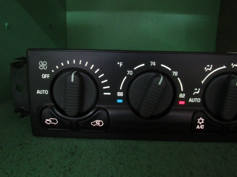 15060162 00-02 TAHOE SILVERADO YUKON A/C AUTO CLIMATE TEMP CONTROL REB