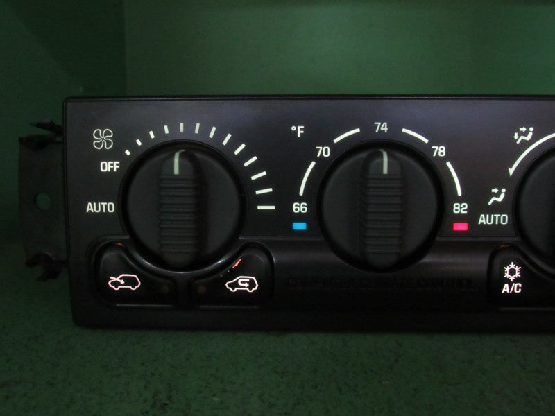 15060162 00-02 TAHOE SILVERADO YUKON A/C AUTO CLIMATE TEMP CONTROL REB