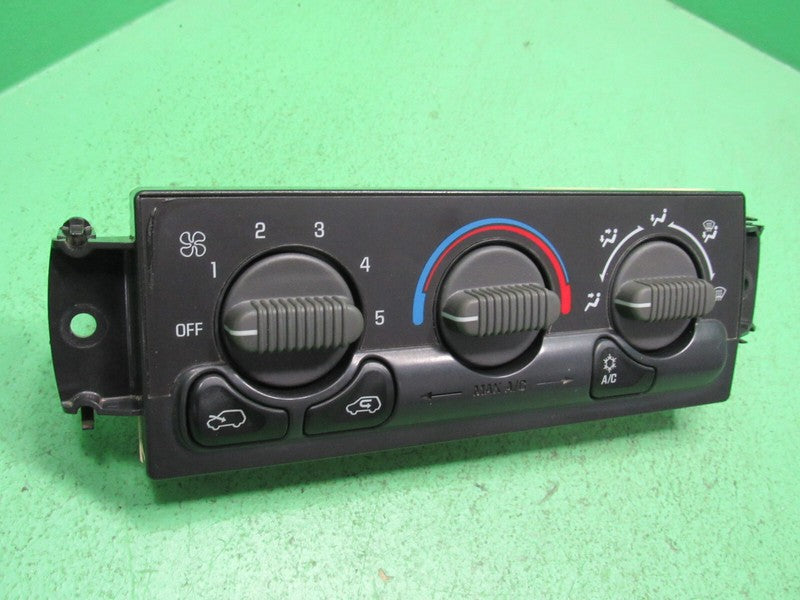 15054697 99-02 SIERRA SILVERADO TAHOE AC MANUAL CLIMATE TEMP CONTROL R