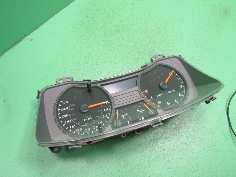 05 COLORADO CANYON MT INSTRUMENT GAUGE CLUSTER SPEEDOMETER TACH PLUG A