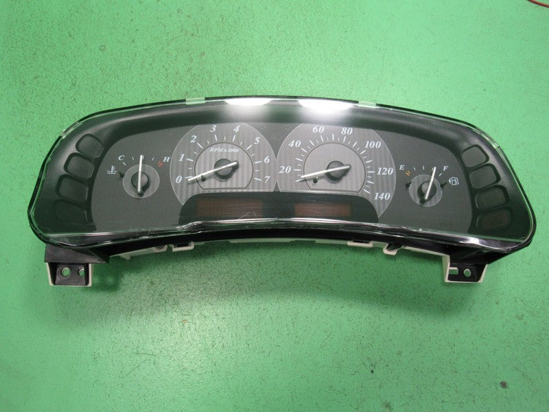 25744409 04-05 BUICK PARK AVENUE GAUGE CLUSTER INSTRUMENT SPEEDOMETER 