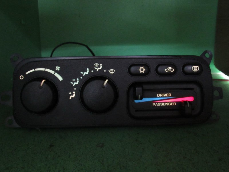 55056323AC 02-05 RAM TRUCK DUAL ZONE A/C HEATER CLIMATE TEMP CONTROL R