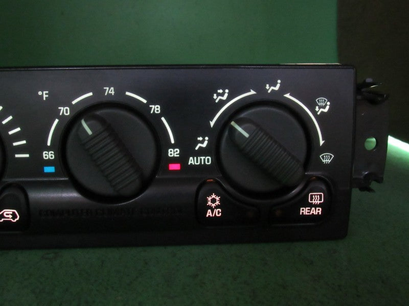 15060162 00-02 TAHOE SILVERADO YUKON A/C AUTO CLIMATE TEMP CONTROL REB