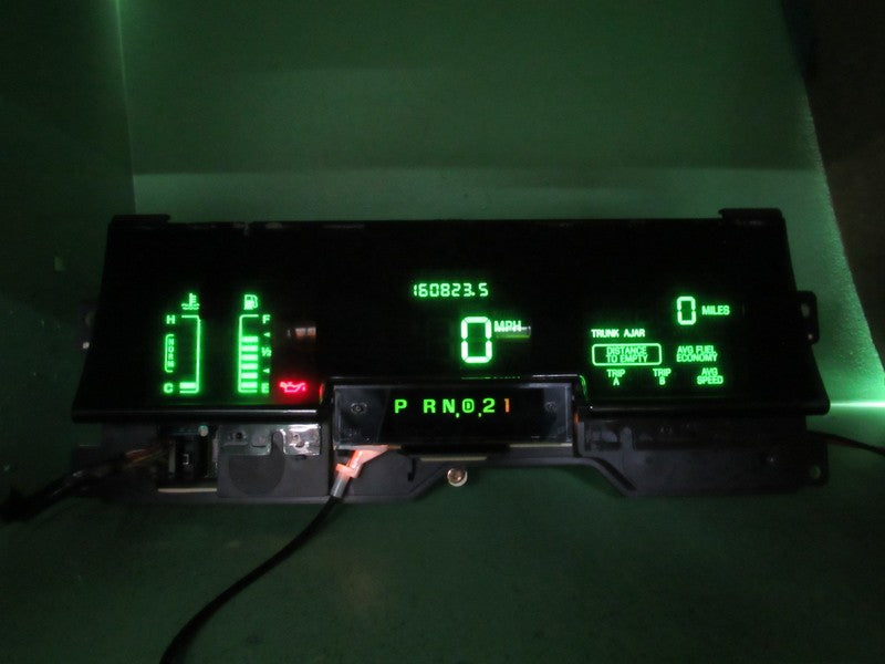 03-04 CROWN VIC GRAND MARQUIS DIGITAL INSTRUMENT GAUGE CLUSTER SPEEDO 
