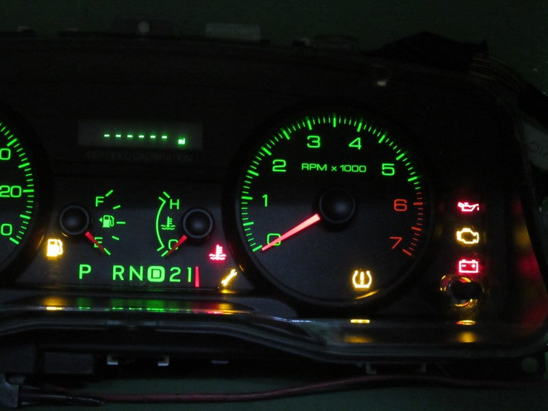 08 CROWN VICTORIA P71 INSTRUMENT GAUGE CLUSTER SPEEDO TACH MILEAGE PRO
