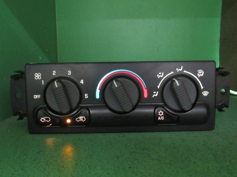 09361355 99-02 SIERRA SILVERADO TAHOE AC MANUAL CLIMATE TEMP CONTROL R