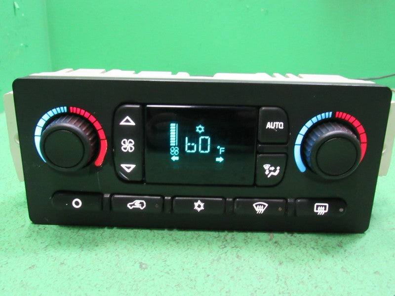 10367041 TAHOE ESCALADE SILVERADO AC DIGITAL CLIMATE TEMP CONTROL LED 