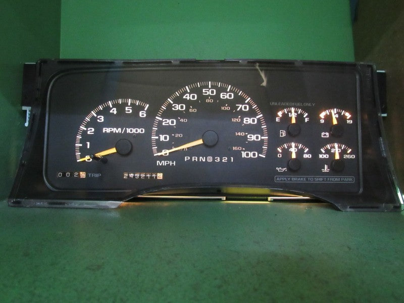 97-98 C/K TRUCK SUBURBAN INSTRUMENT GAUGE CLUSTER SPEEDO TACH 243K REB