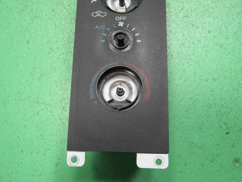 55037030 94-97 DODGE RAM A/C AC HEATER MANUAL CLIMATE TEMP CONTROL REB