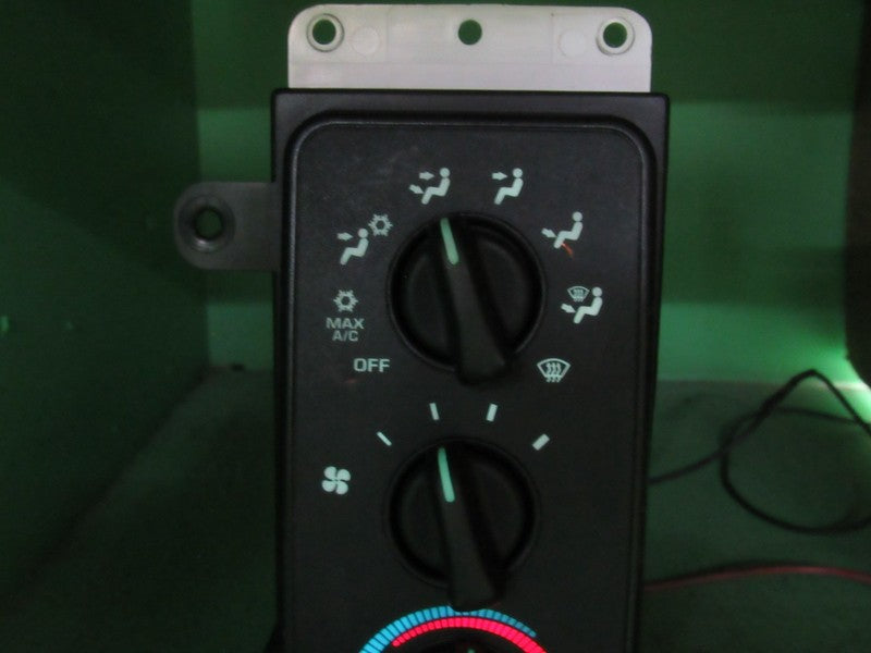 55056702AD 99-02 DODGE RAM A/C AC HEATER MANUAL CLIMATE TEMP CONTROL R