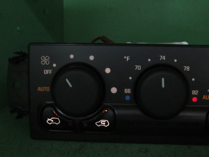 15072169 02 CADILLAC ESCALADE A/C AUTO CLIMATE TEMP CONTROL REBUILT 16