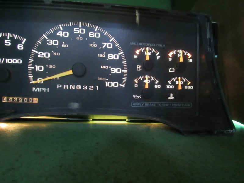 97-98 C/K TRUCK SUBURBAN INSTRUMENT GAUGE CLUSTER SPEEDO TACH 443K REB