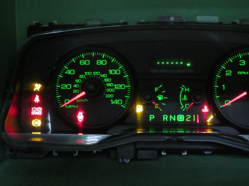 08 CROWN VICTORIA P71 INSTRUMENT GAUGE CLUSTER SPEEDO TACH MILEAGE PRO