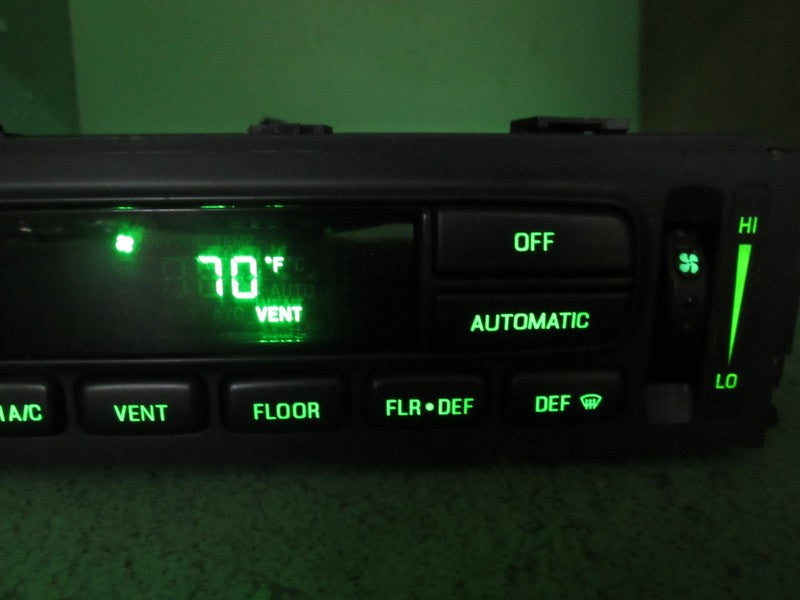 03-11 CROWN VIC EATC AUTOMATIC CLIMATE HEATER CONTROL 3W7H-19C933-AB R
