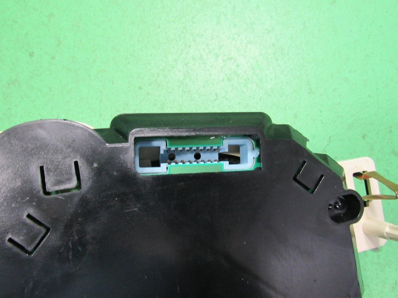 02-05 BUICK LESABRE INSTRUMENT GAUGE CLUSTER GAUGES SPEEDO TACH MILEAG
