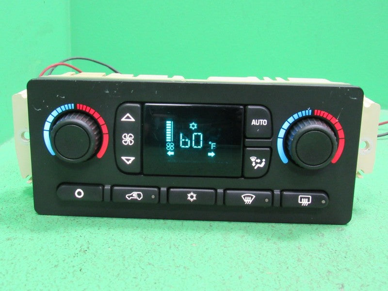 15107730 TAHOE ESCALADE SILVERADO AC DIGITAL CLIMATE TEMP CONTROL LED 