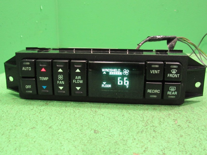 16202304 97-05 BUICK PARK AVE AC DIGITAL CLIMATE TEMPERATURE CONTROL R