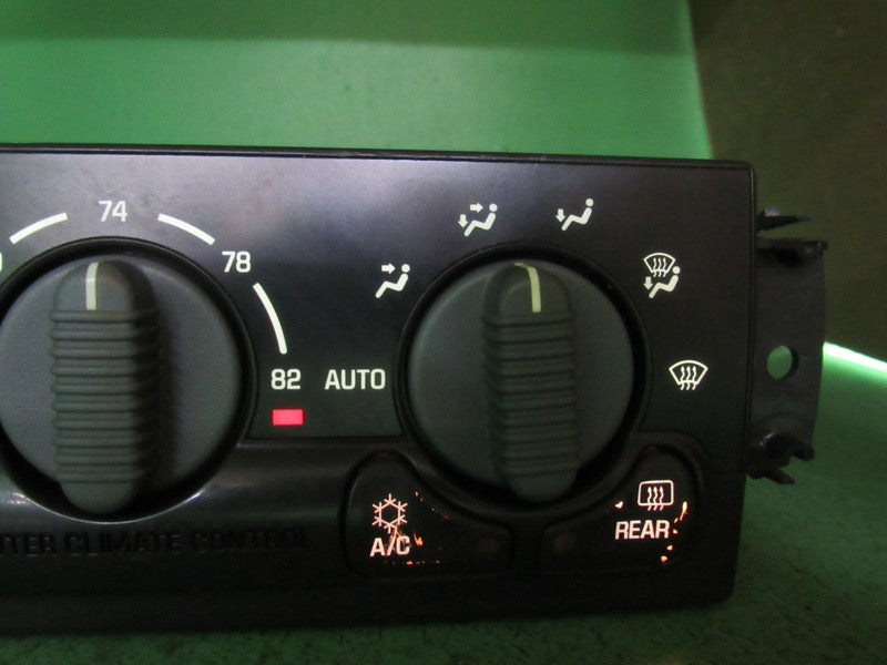 09356175 98 S10 BLAZER ENVOY A/C AUTO CLIMATE TEMPERATURE CONTROL REBU