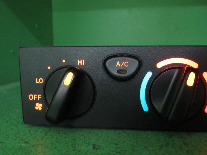 88650-35120 01-04 TOYOTA TACOMA MANUAL HEATER AC CLIMATE CONTROL REBUI