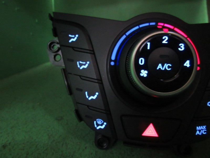 97250-2V010 12-17 VELOSTER AC HEATER CLIMATE TEMPERTURE CONTROL REBUIL