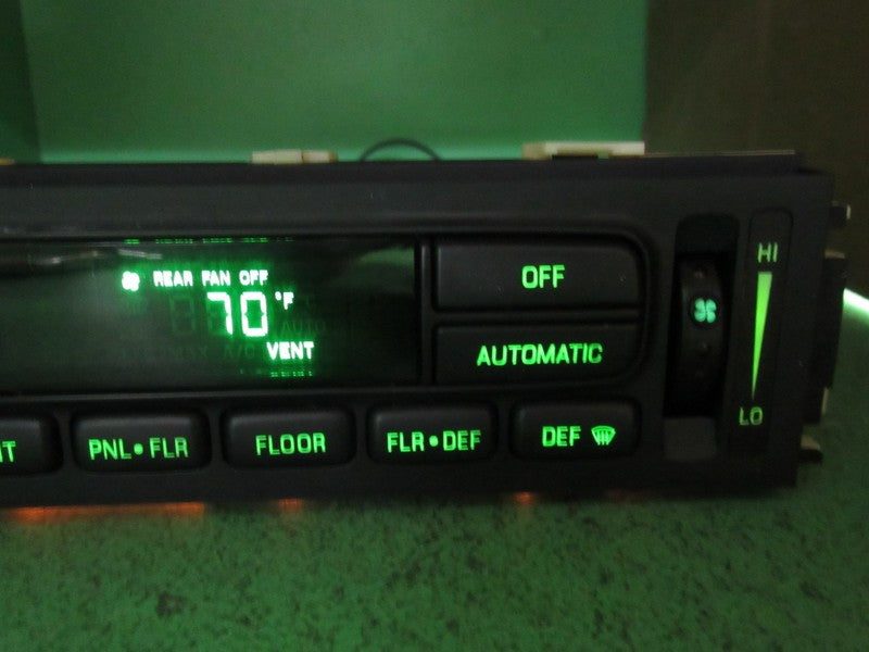99-01 EXPLORER EATC AUTOMATIC CLIMATE HEATER CONTROL XL2H-19C933-AA RE