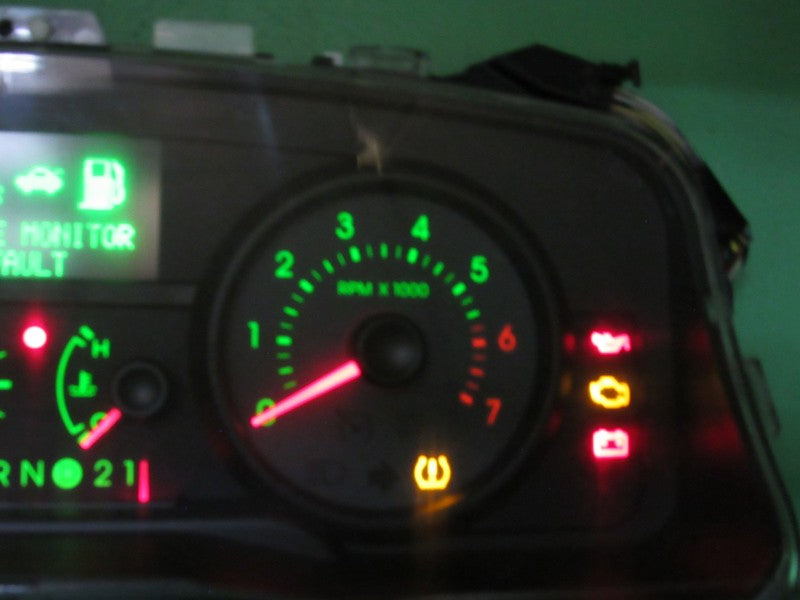 09 GRAND MARQUIS INSTRUMENT GAUGE CLUSTER GAUGES SPEEDO TACH MILEAGE P