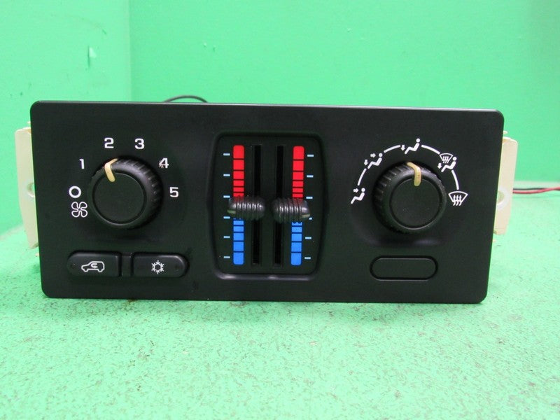 10370033 SILVERADO TAHOE SIERRA YUKON AC MANUAL CLIMATE CONTROL LED RE