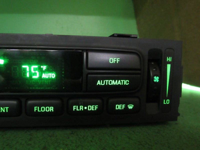 03-11 CROWN VIC EATC AUTOMATIC CLIMATE HEATER CONTROL 6W7H-19C933-AA R