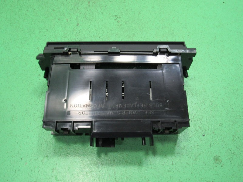 98-00 CROWN VIC EATC AUTOMATIC CLIMATE HEATER CONTROL F8AH-19C933-AE R