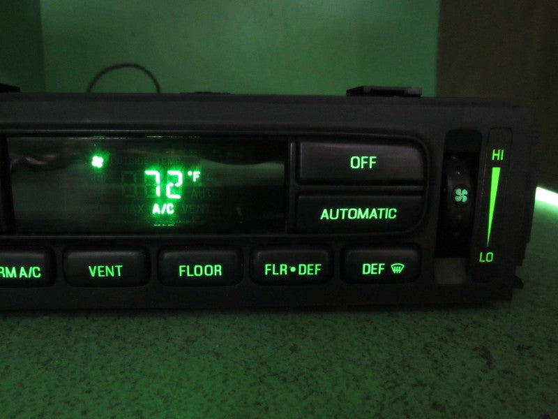 03-11 CROWN VIC EATC AUTOMATIC CLIMATE HEATER CONTROL 3W7H-19C933-AB R