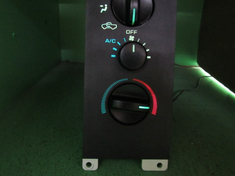 55037030 94-97 DODGE RAM A/C AC HEATER MANUAL CLIMATE TEMP CONTROL REB