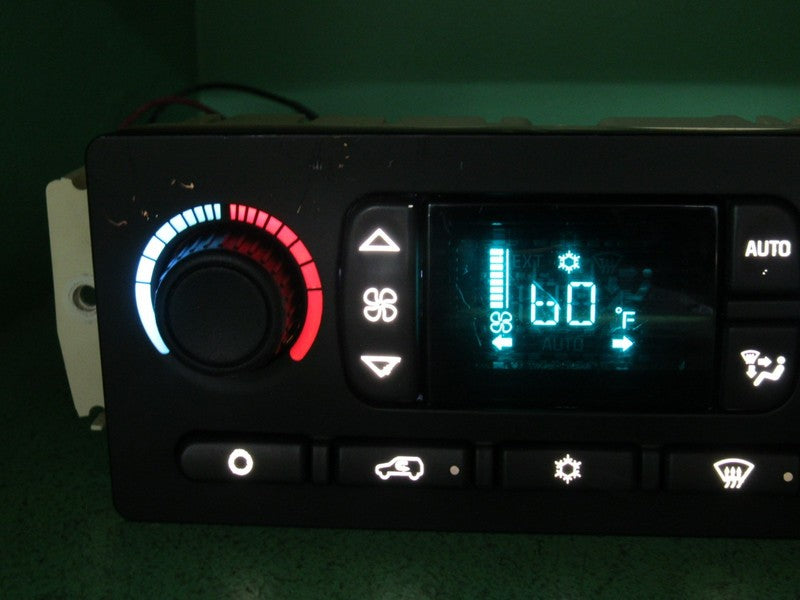 15107730 TAHOE ESCALADE SILVERADO AC DIGITAL CLIMATE TEMP CONTROL LED 