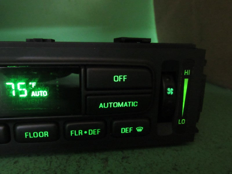 03-11 CROWN VIC EATC AUTOMATIC CLIMATE HEATER CONTROL 3W7H-19C933-AB R