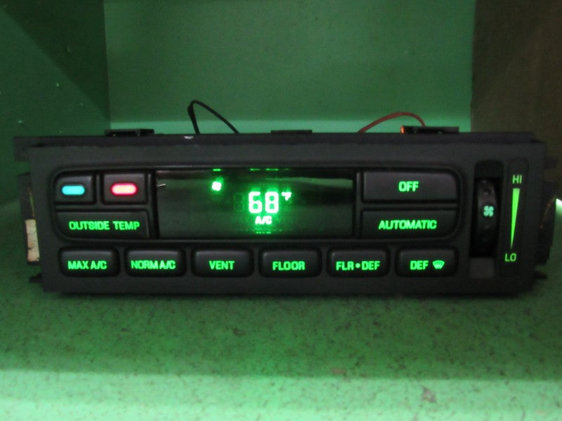 03-11 CROWN VIC EATC AUTOMATIC CLIMATE HEATER CONTROL 3W7H-19C933-AB R