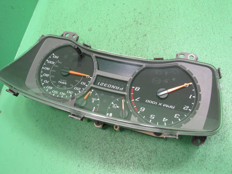 05 COLORADO CANYON INSTRUMENT GAUGE CLUSTER SPEEDOMETER TACH PLUG AND 
