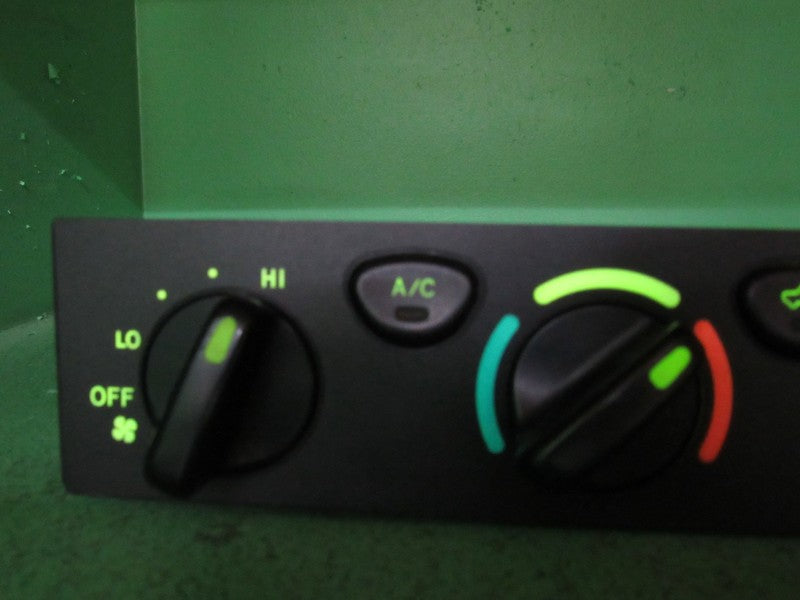 88650-35120 01-02 TOYOTA 4RUNNER MANUAL HEATER AC CLIMATE CONTROL REBU