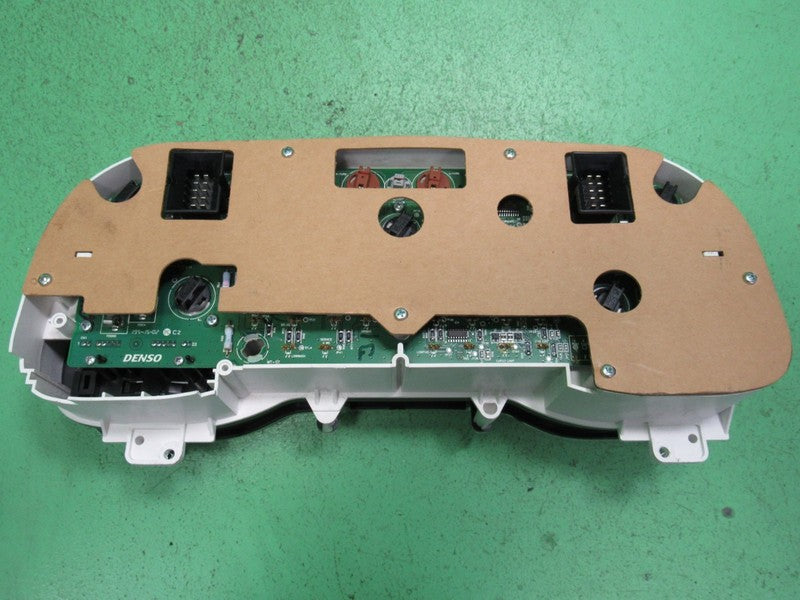 01-04 DODGE DAKOTA MPH INSTRUMENT GAUGE CLUSTER SPEEDO TACH MILEAGE PR