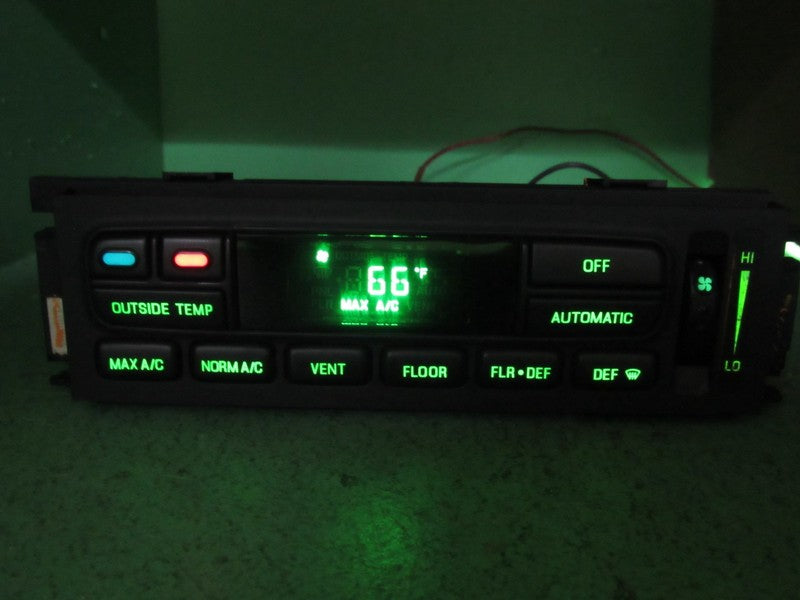 03-11 CROWN VIC EATC AUTOMATIC CLIMATE HEATER CONTROL 3W7H-19C933-AB R