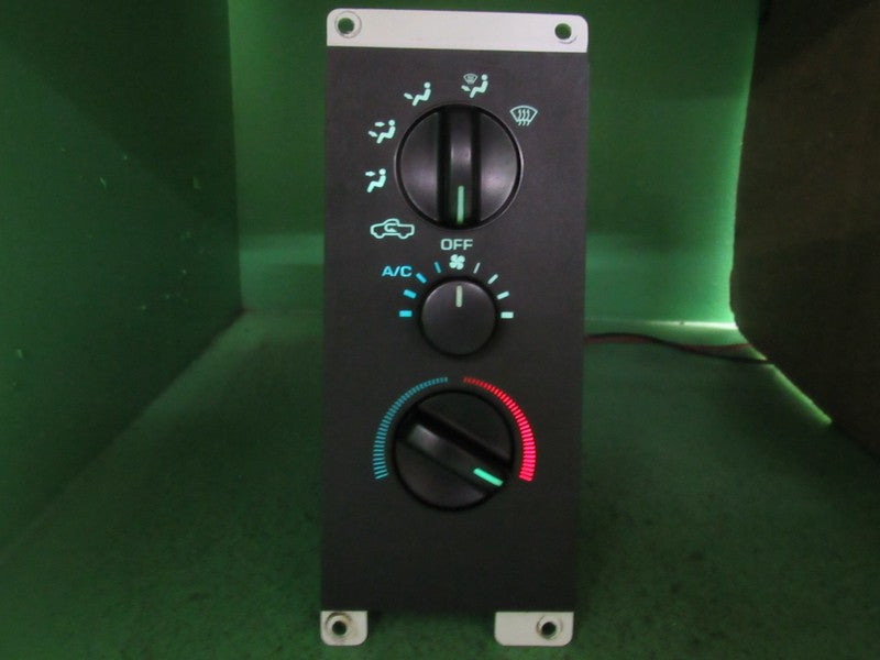 55035597 94-97 DODGE RAM A/C AC HEATER MANUAL CLIMATE TEMP CONTROL REB