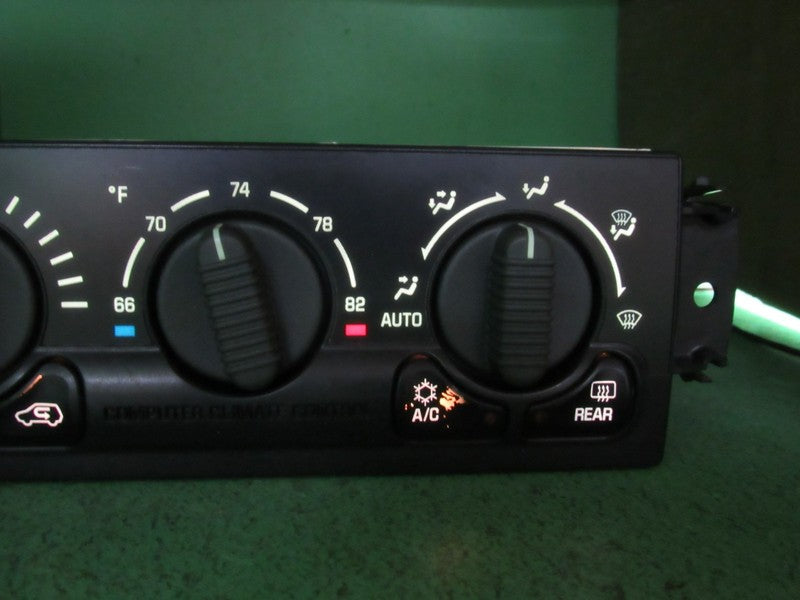 15060162 00-02 TAHOE SILVERADO YUKON A/C AUTO CLIMATE TEMP CONTROL REB
