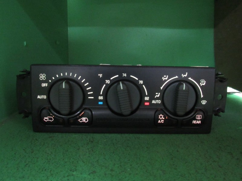 15060162 00-02 TAHOE SILVERADO YUKON A/C AUTO CLIMATE TEMP CONTROL REB