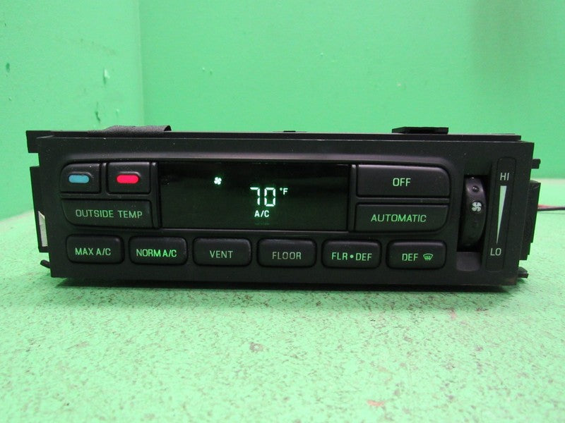 03-11 CROWN VIC EATC AUTOMATIC CLIMATE HEATER CONTROL 6W7H-19C933-AA R