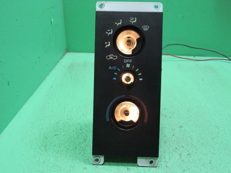 55037030 94-97 DODGE RAM A/C AC HEATER MANUAL CLIMATE TEMP CONTROL REB